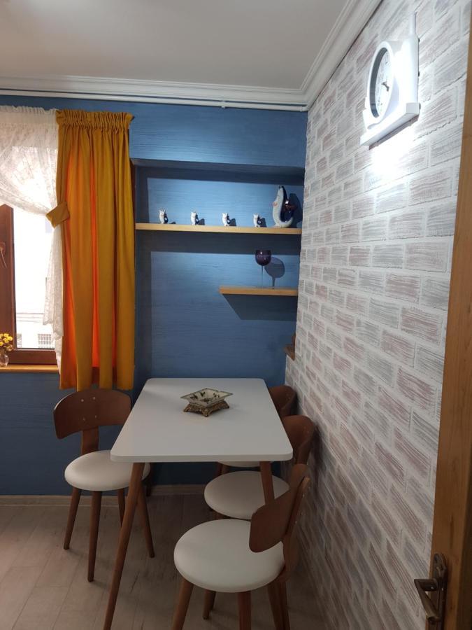 Relax Apartment Samtredia Exterior photo
