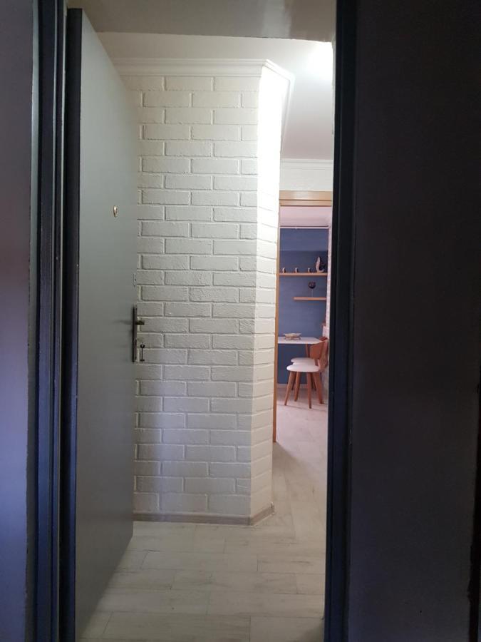Relax Apartment Samtredia Exterior photo