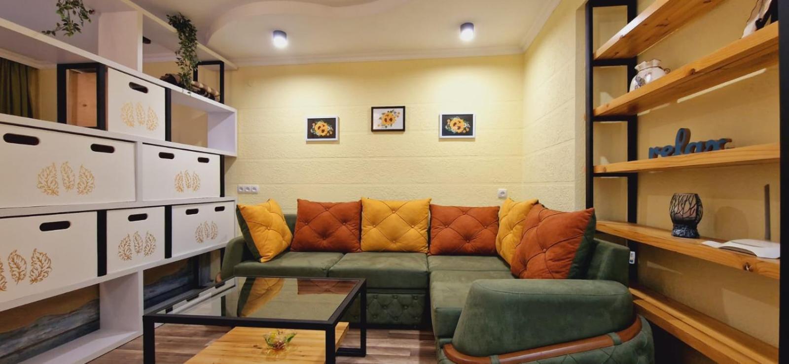 Relax Apartment Samtredia Exterior photo